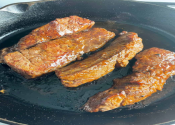 Curious about the nutritional facts for filet mignon? Here’s your simple guide to its calories and protein content.