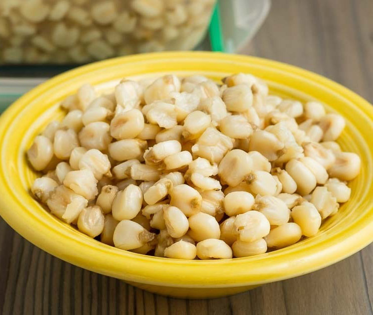 Thinking of eating hominy? Understand the full hominy nutrition info before you add it to your plate.