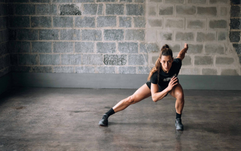 Looking for a functional training program pdf? Download our easy workout guide for daily fitness improvement.