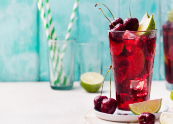 Curious about sangria calories? Our simple guide breaks down whats in your favorite glass.