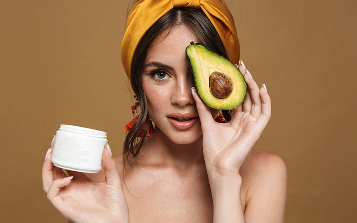 Using it on your face? Is avocado oil non comedogenic and how should you apply it?