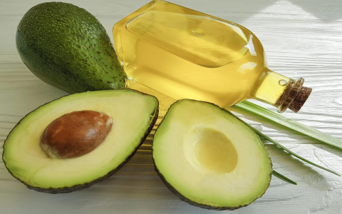 Are seed oils bad for your skin? Know the real dangers and how to keep your skin safe.