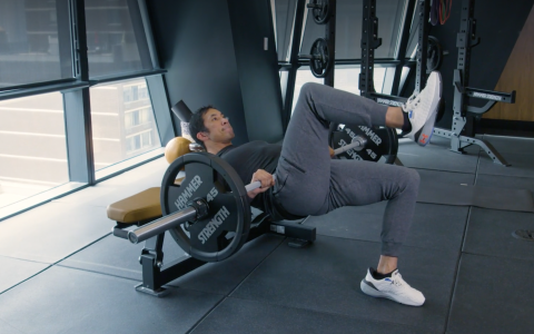 Searching for an alternative to leg extension machine? These bodyweight moves will build your legs safely.