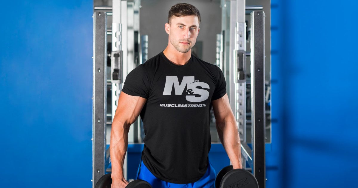 Which 4 day dumbbell workout plan is the best? We compare top choices to help you decide!