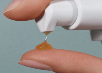 Using it on your face? Is avocado oil non comedogenic and how should you apply it?