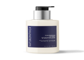 What are milk and honey bath benefits? (Your skin will feel so soft and amazing)