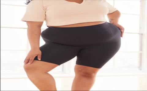 Wondering why do women get camel toe? It is often due to tight clothes and fabric types.