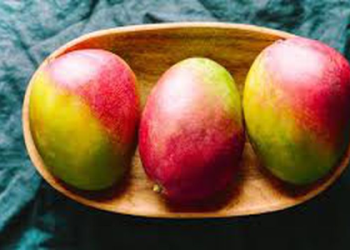 What are the 10 benefits of mango sexually? Discover how this fruit can boost your love life.