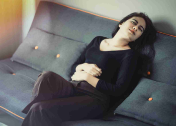 Natural Ways to Handle Week Before Menstruation Symptoms: 7 Safe Ideas